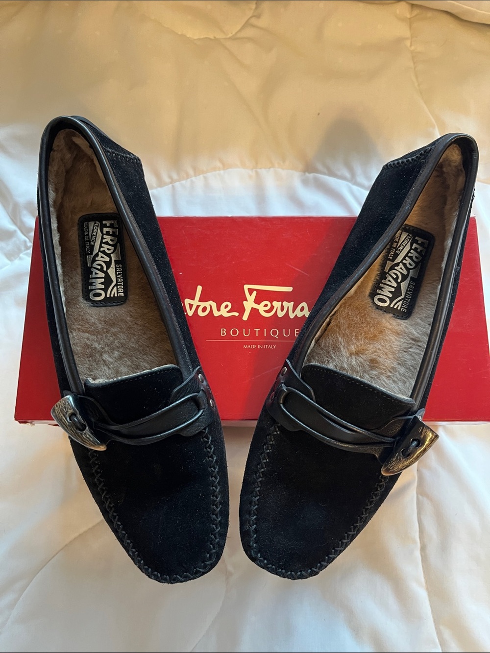 NIB Salvatore Ferragamo Black Suede Fur-Lined Loafers with Buckle 10